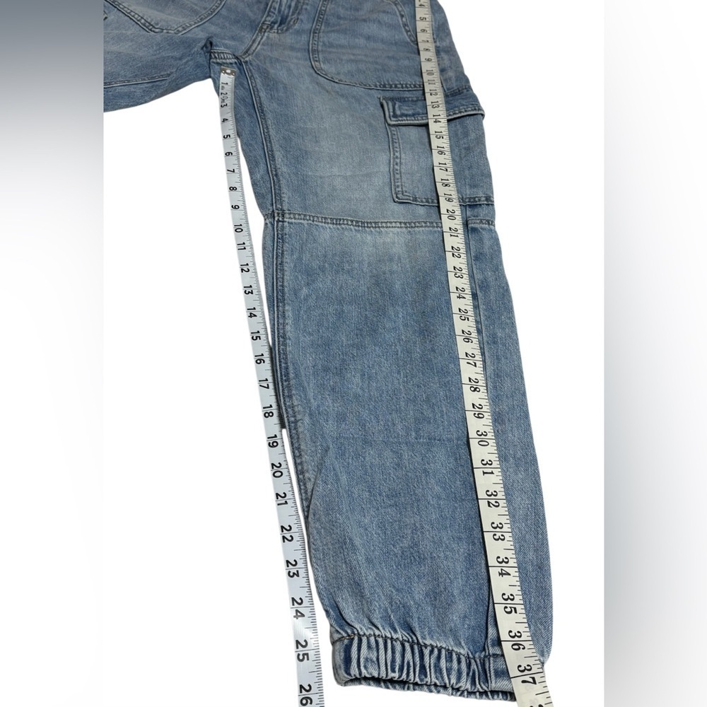 American Eagle Outfitters High-Waisted Cargo Denim Jogger Color: Blue | Size:2 - Picture 7 of 14